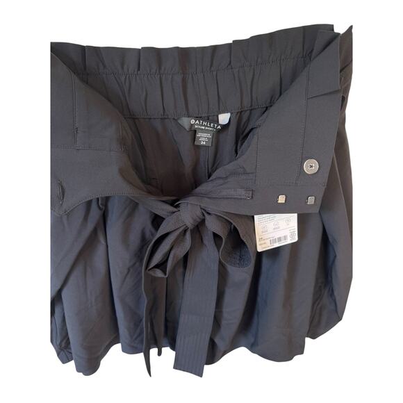 ATHLETA NWT Skyline Short II Black Size 26 Plus Sized Paperbag Waist Athleisure - Picture 3 of 6